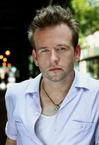 Dallas Roberts photo